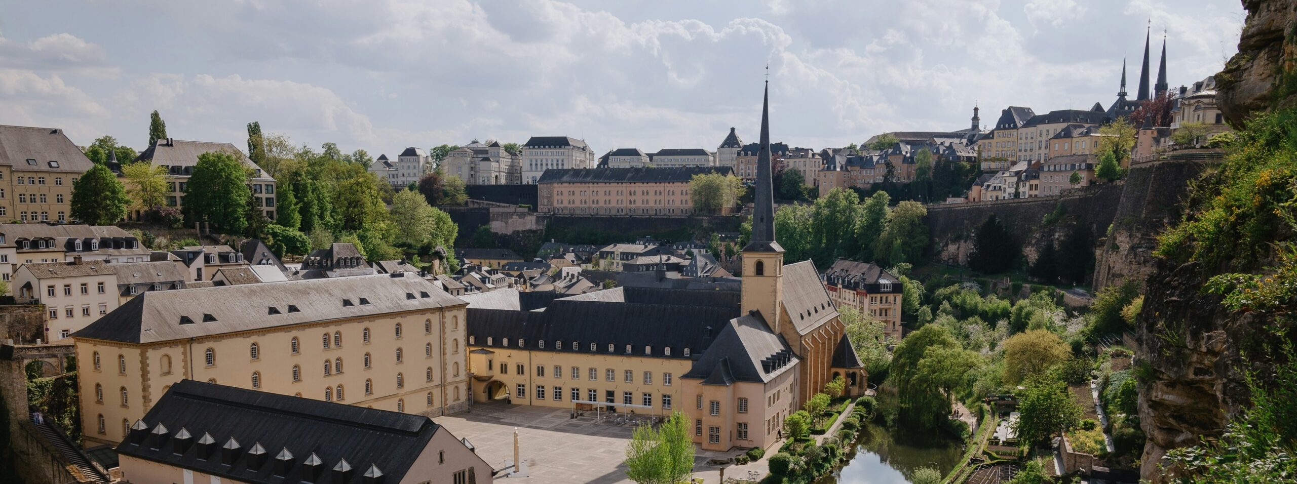 cedric-letsch-03O_BOsaXGk-unsplash